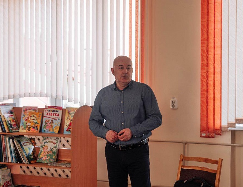 Встреча с писателем Валерием Квилория